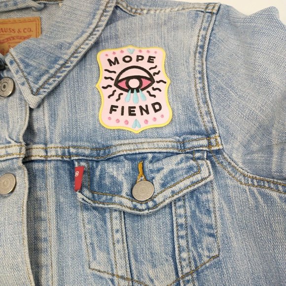 Levi's Distressed Light Fade Wash Button Up Collar Jean Jacket Women's Size M - Picture 3 of 9